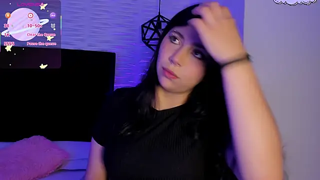 Melody Black  online show from November 11, 8:17 pm