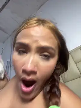 iamsara 21 online show from May 28, 4:10 am