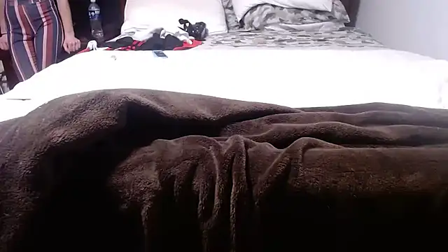 slowroughnhi222 online show from January 10, 9:58 am