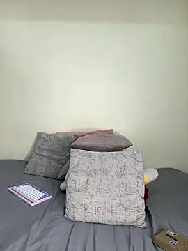 Ivelleee  online show from December 19, 11:30 pm