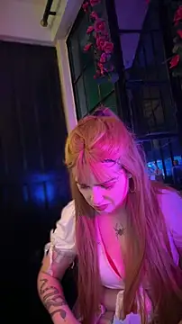 LoganPeny online show from December 2, 7:21 am