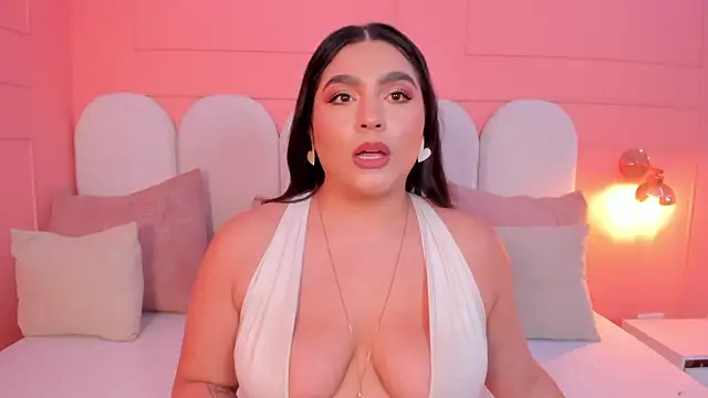 eva sainnt online show from December 4, 4:37 am