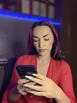 MeganFoxiy online show from December 14, 5:13 am