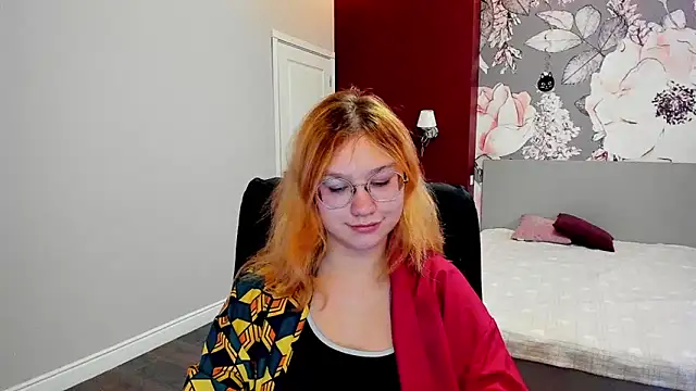 AngelinaLow online show from February 5, 12:30 pm