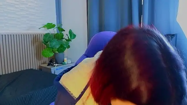 TiffanyWalk online show from March 2, 12:45 pm