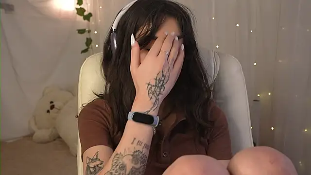 mystica  online show from October 28, 10:10 am