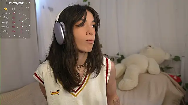 mystica  online show from September 29, 7:24 am