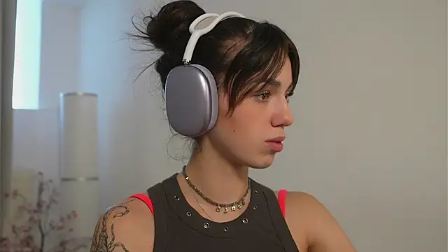 mystica  online show from September 12, 10:13 am