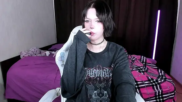 amelia mays xx online show from September 11, 11:32 am