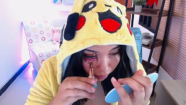 dangel noir6 online show from March 28, 12:15 pm