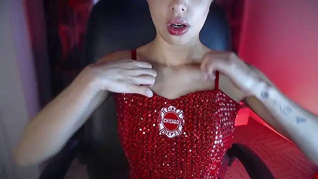 Taylor dolll online show from October 28, 4:13 pm