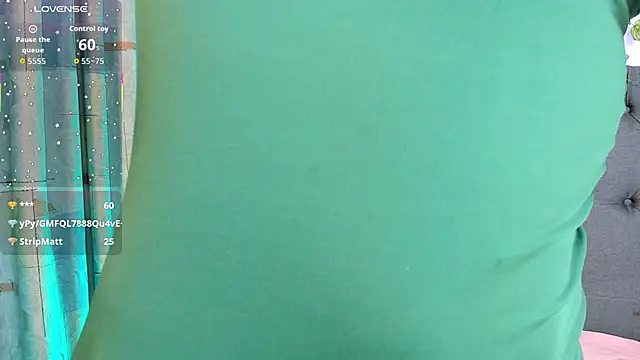 Quiinn bx online show from October 31, 9:52 pm