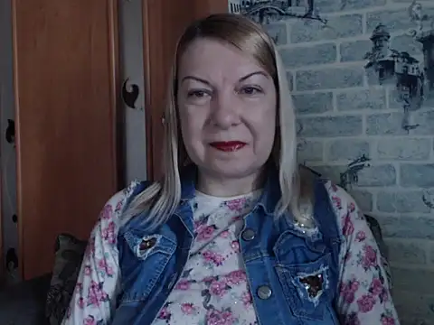 Lillia Ray online show from March 13, 8:48 am