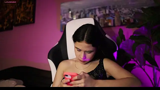 Danaa Rouse online show from January 10, 10:25 pm