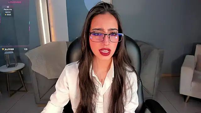 LarisaSmirnov online show from October 31, 4:58 am