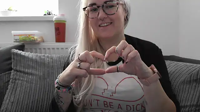 Sizzling Indie36 online show from September 15, 8:33 am