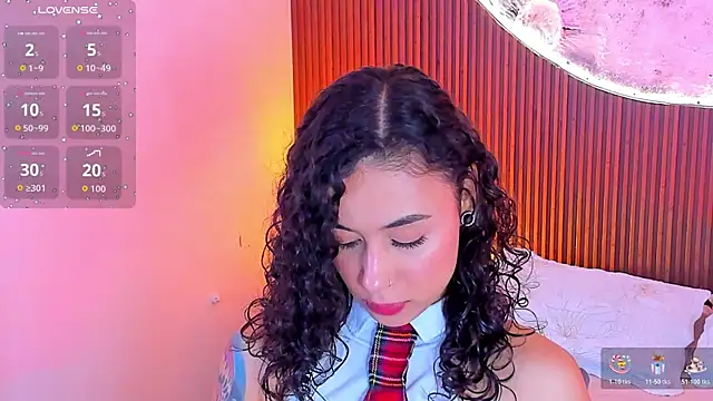 AliceStevens  online show from June 2, 9:27 pm