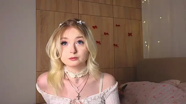 minigirl online show from February 13, 4:19 pm