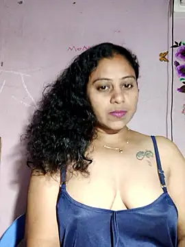 JENNIFERtamil online show from February 28, 6:18 pm