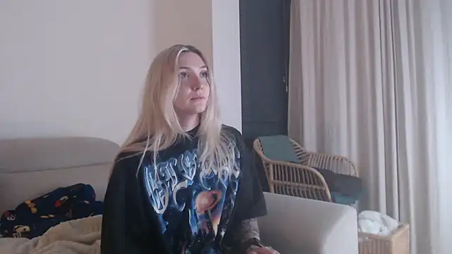 tattoobbgirl online show from November 23, 5:36 pm