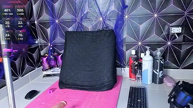 Megann 9 online show from October 26, 12:33 pm