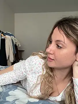 mollygirll online show from October 2, 11:26 am