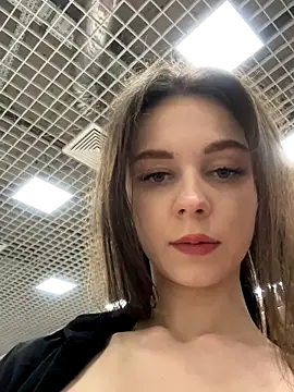 MilaBee online show from November 1, 10:08 am