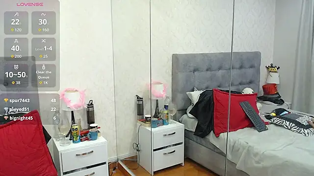 ScarlettGreen  online show from January 13, 6:23 pm