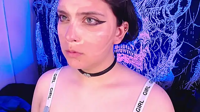 mikaskullcs online show from September 22, 4:44 am