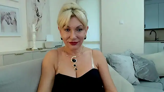 GabrielleTrue online show from September 30, 7:14 am