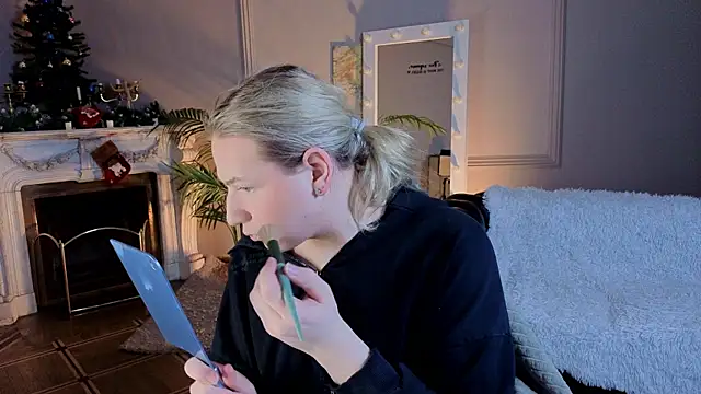 Jes Solar online show from January 10, 10:03 pm