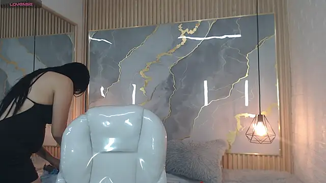 nei girl online show from November 13, 1:37 am