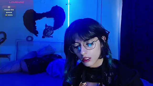 goth minerva online show from September 24, 1:54 pm