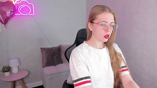 Joann Shermann online show from February 25, 1:15 am