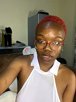 YummyMelanin117 online show from October 4, 8:46 pm