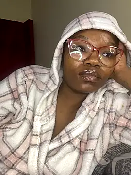 YummyMelanin117 online show from September 30, 12:16 am