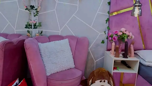 MilleyJones online show from December 1, 7:49 pm