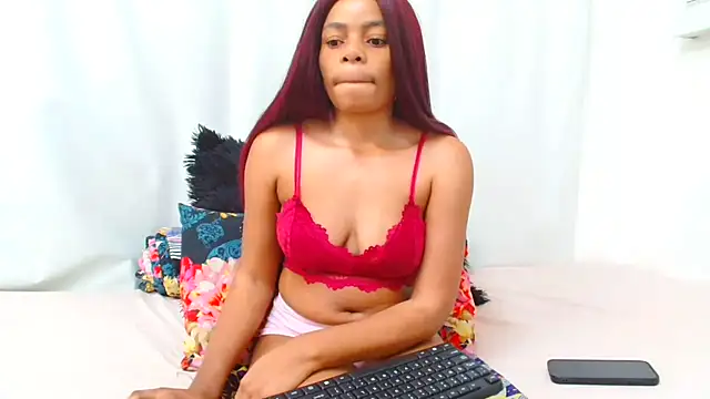 SMALLBOOBSXX online show from September 17, 5:27 am