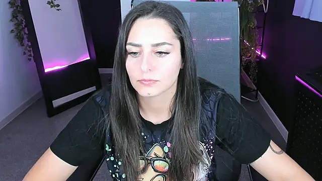 ValeriiMills online show from October 21, 2:32 pm