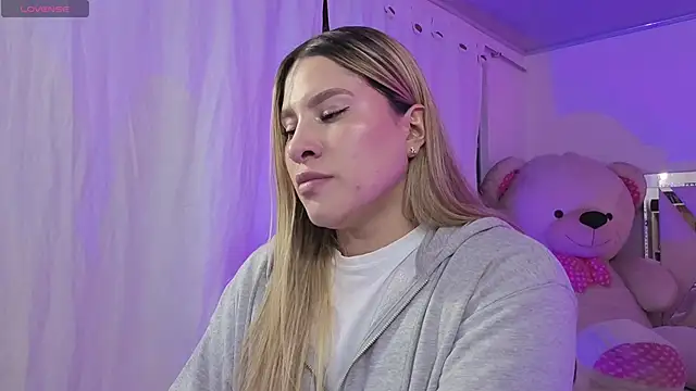 saaya tay online show from April 6, 3:17 am