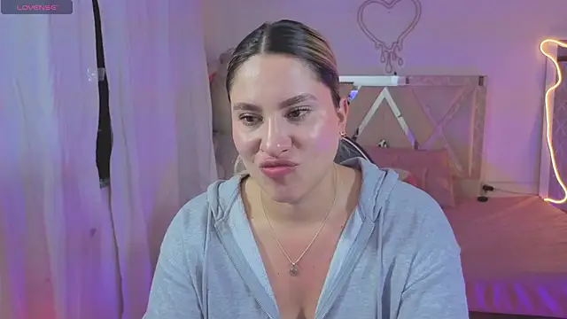 saaya tay online show from March 10, 3:21 am