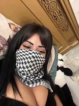 QueenLujaine online show from September 27, 9:49 am