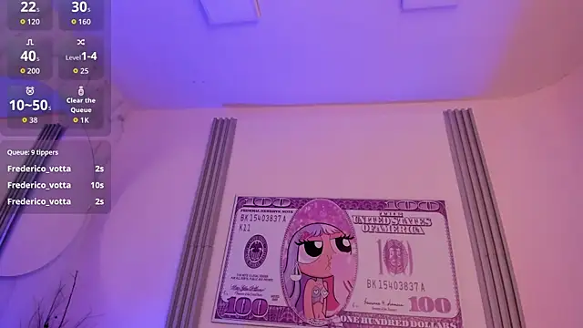 Dulce Quintana online show from September 10, 1:44 pm