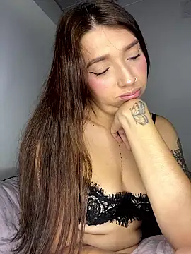 Mia  Gray online show from January 8, 5:50 pm