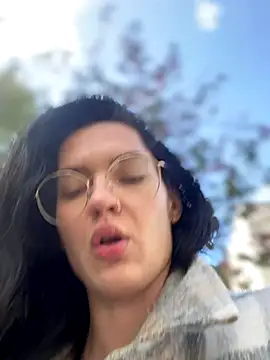 MeekyRich online show from September 15, 8:11 am