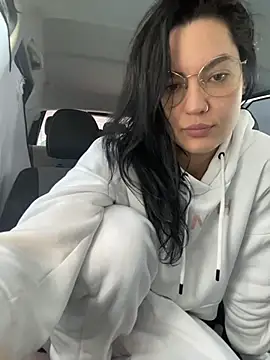 MeekyRich online show from December 4, 5:32 am