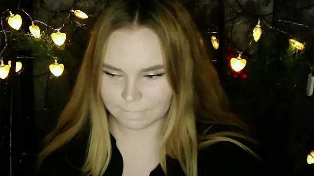 blushing star online show from February 12, 3:58 pm