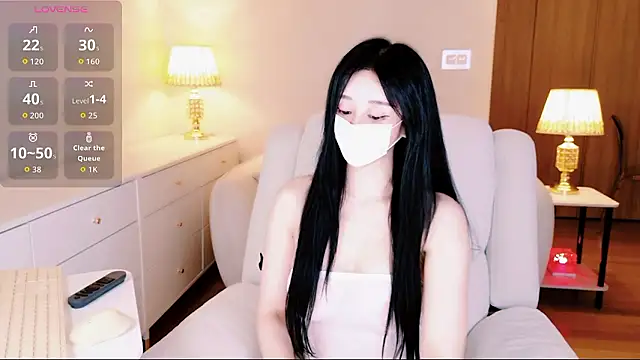 hotseah online show from October 28, 8:25 pm