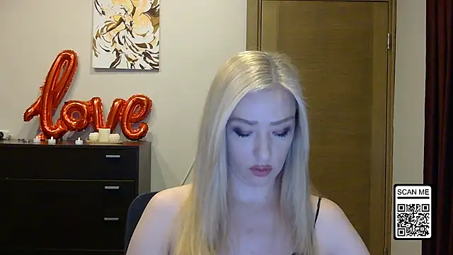 Wild Silk Desire online show from March 30, 5:45 pm