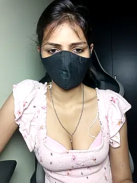 Isha Sax online show from September 20, 5:39 am